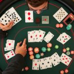 바카라 전문가가 전략을 설명하는 모습 바카라커뮤니티 전문가가 전략을 설명하는 모습